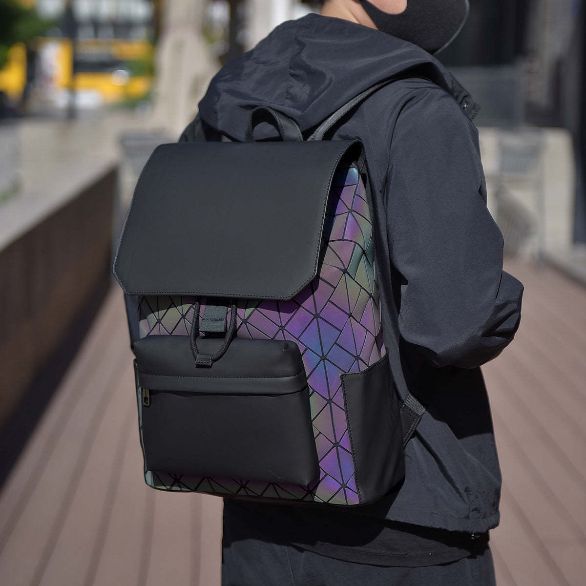 Diamond Pattern Men's Large Capacity Backpack - Image 6