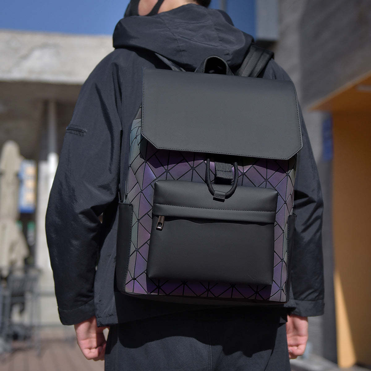 Diamond Pattern Men's Large Capacity Backpack - Image 2